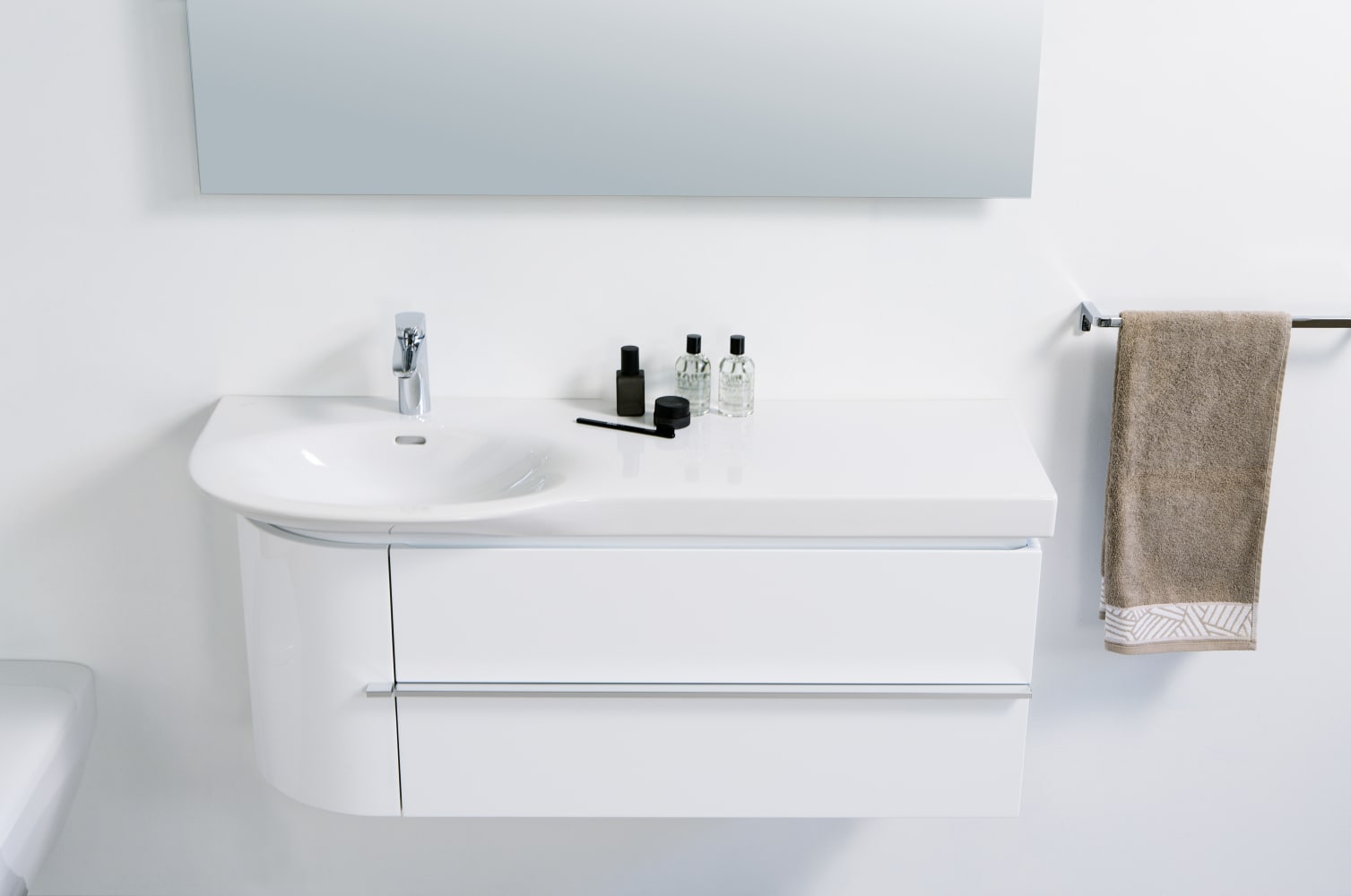 PALACE BATHROOM COLLECTIONS LAUFEN