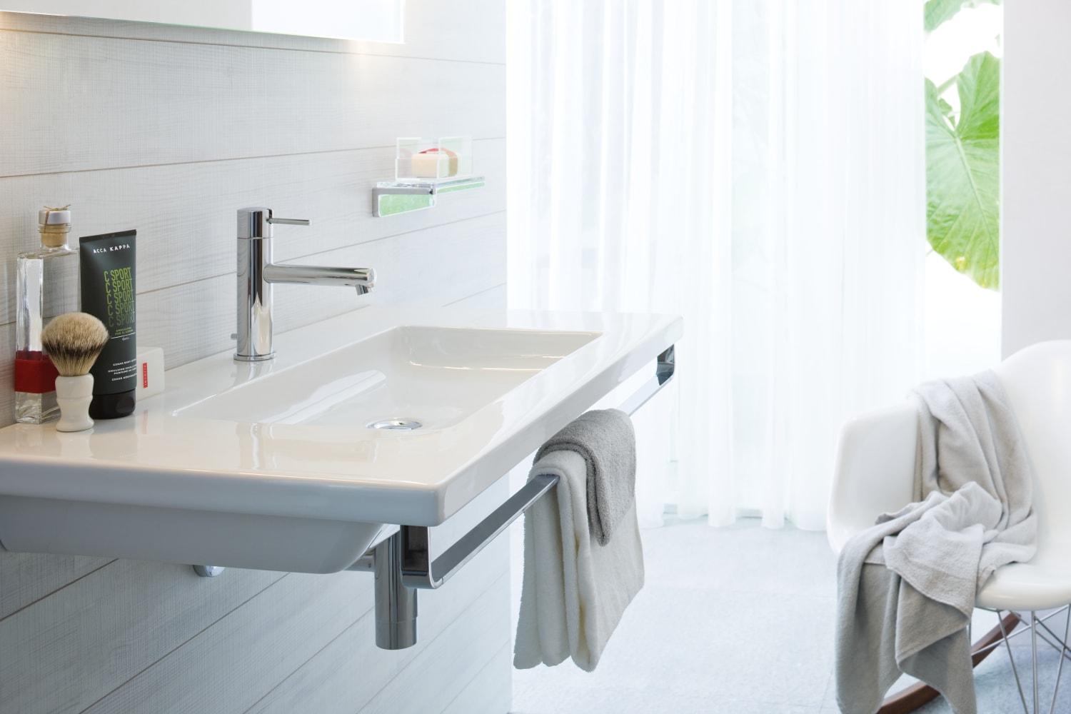 LIVING BATHROOM COLLECTIONS LAUFEN