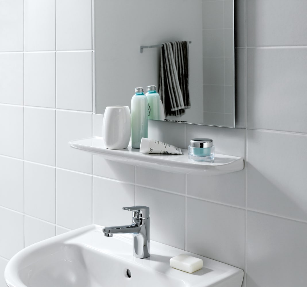 UNIVERSAL ACCESSORIES PRODUCT SOLUTIONS LAUFEN