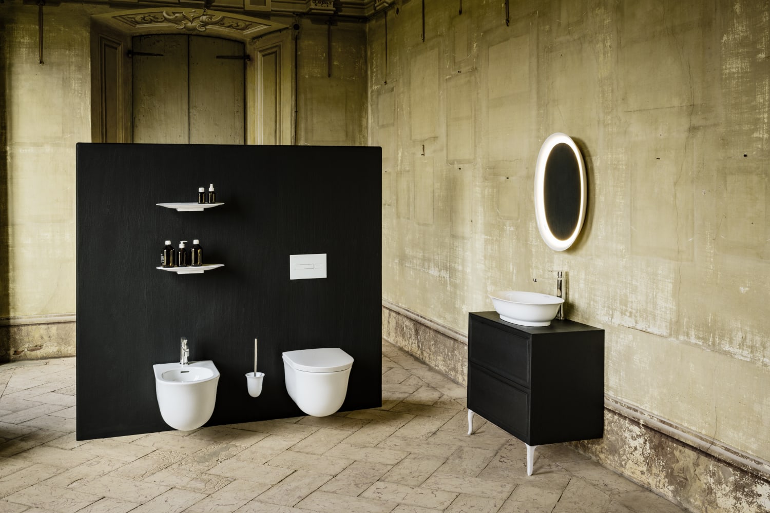 WC seats White THE NEW CLASSIC H8918510000001 LAUFEN