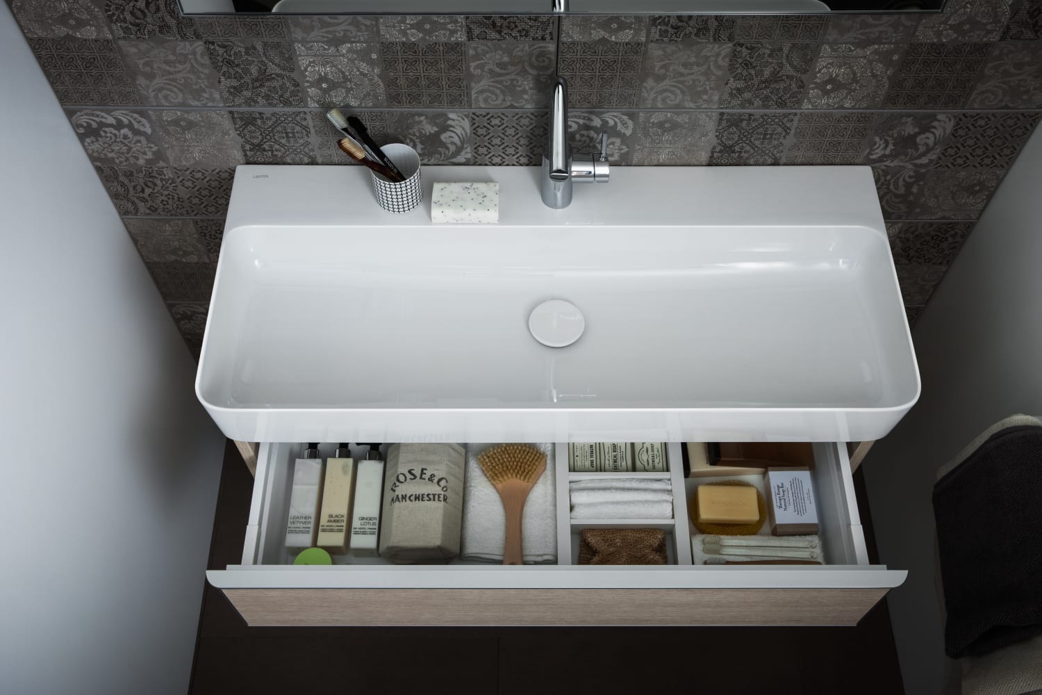 Wall-hung washbasins White VAL H8102870001041 LAUFEN
