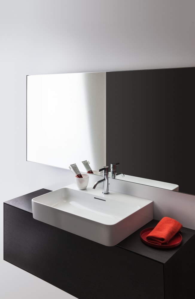 Wall-hung washbasins White VAL H8162830001041 LAUFEN