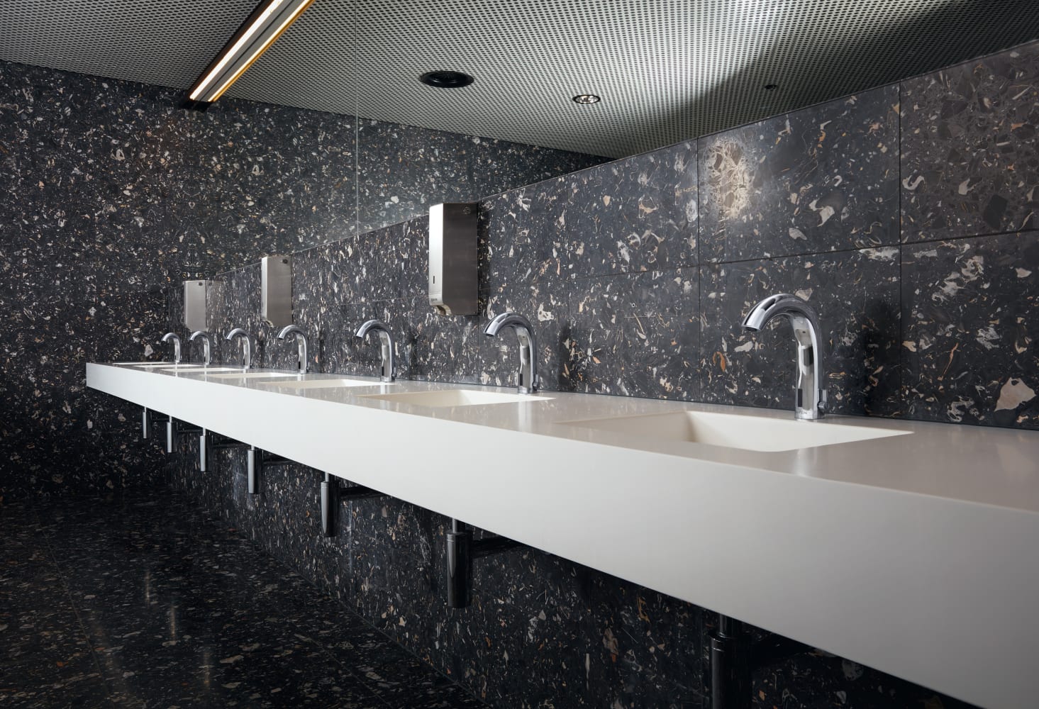 Basin faucets no colour CURVETRONIC HF707153423000 LAUFEN