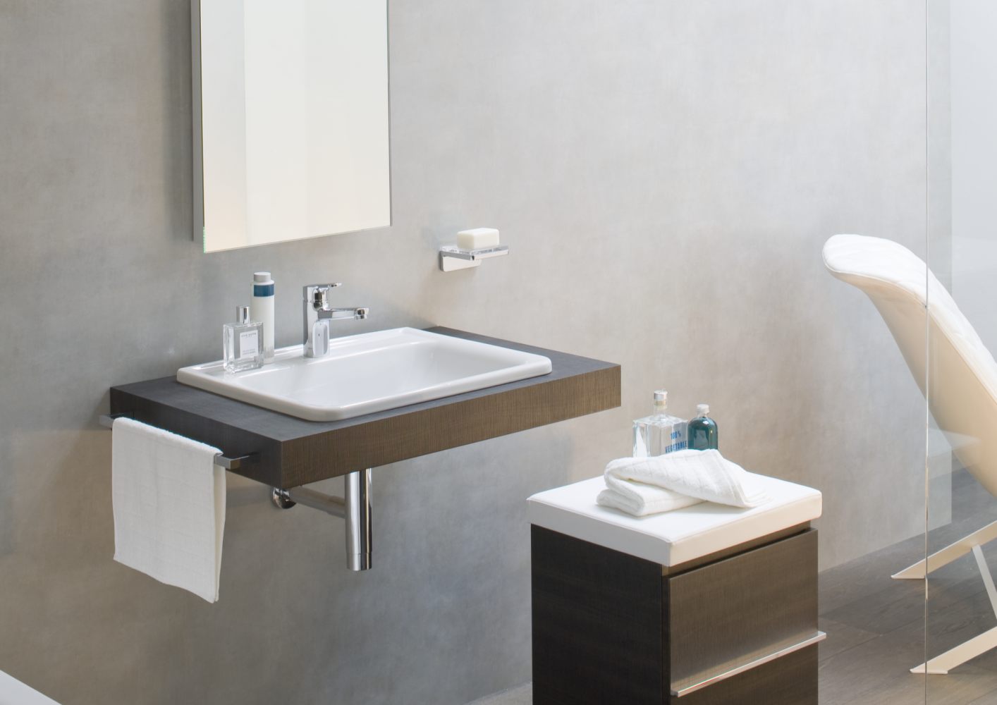 CASE PRODUCT SOLUTIONS LAUFEN